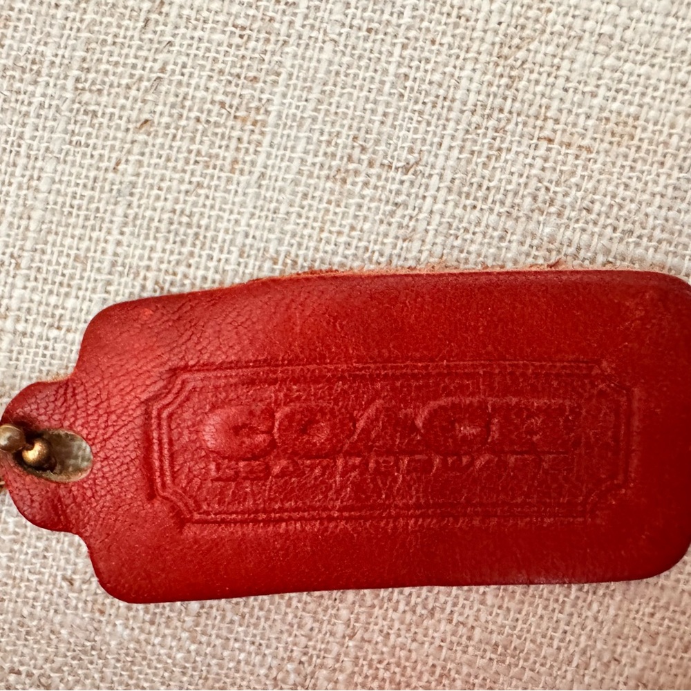 -SOLD- Coach vintage convertible Red Leather Crossbody Bag and Wallet Set - Picture 4 of 16